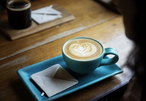 爱上海：It gives a feeling as if you are in a fairyland.